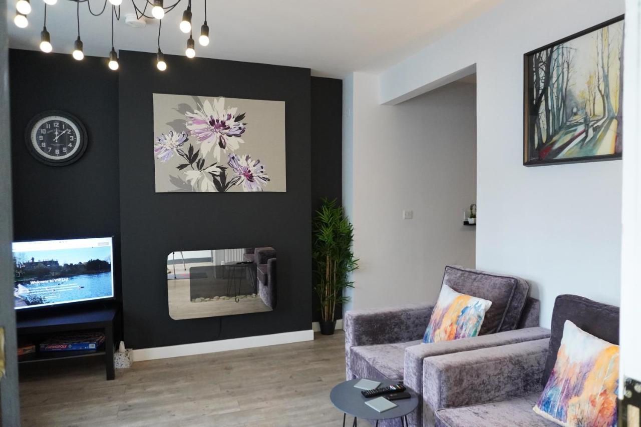 Vip Church Street Apartment Portadown Esterno foto