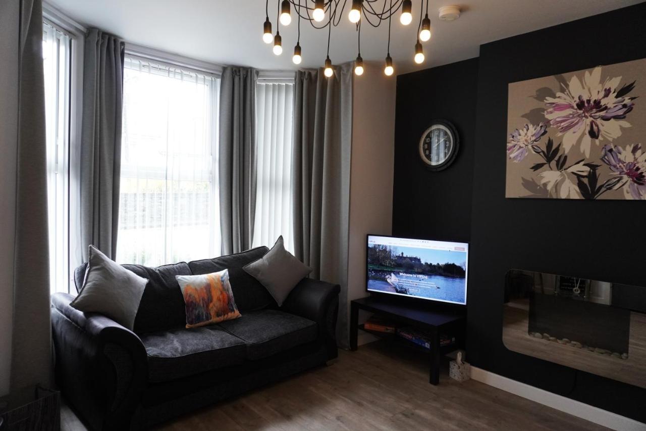 Vip Church Street Apartment Portadown Esterno foto