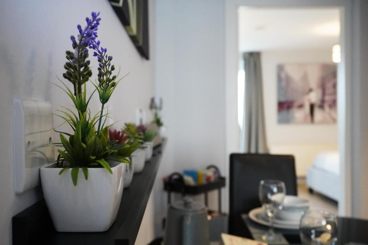 Vip Church Street Apartment Portadown Esterno foto